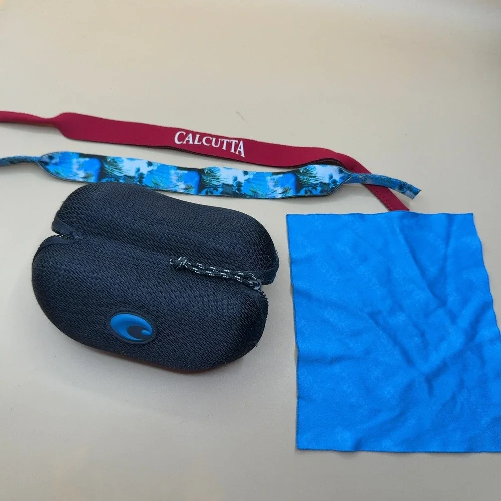 Costa Del Mar Sunglasses Hard Case Black with Strap
